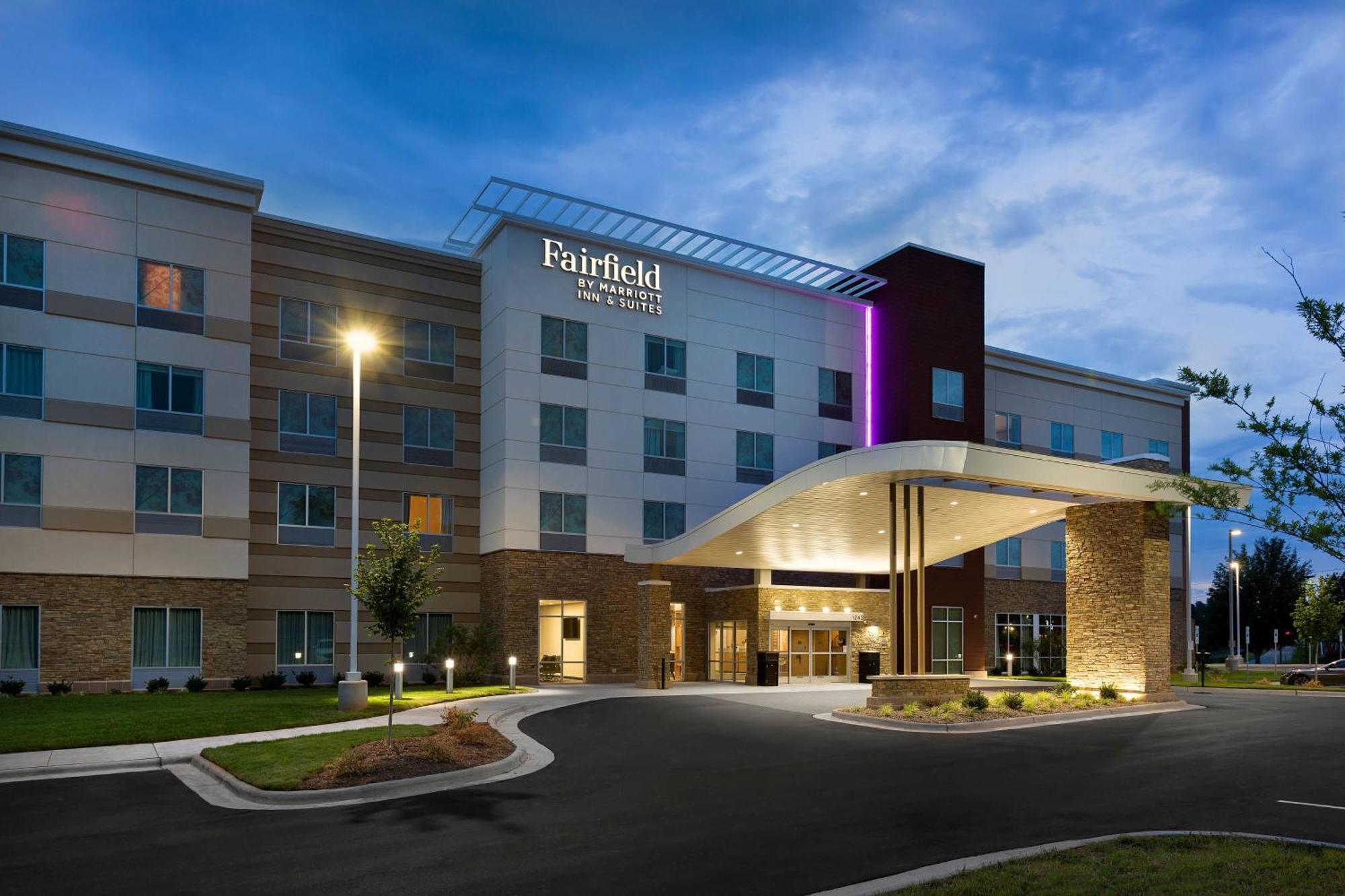 Fairfield By Marriott Inn & Suites Стейтсвіль Екстер'єр фото